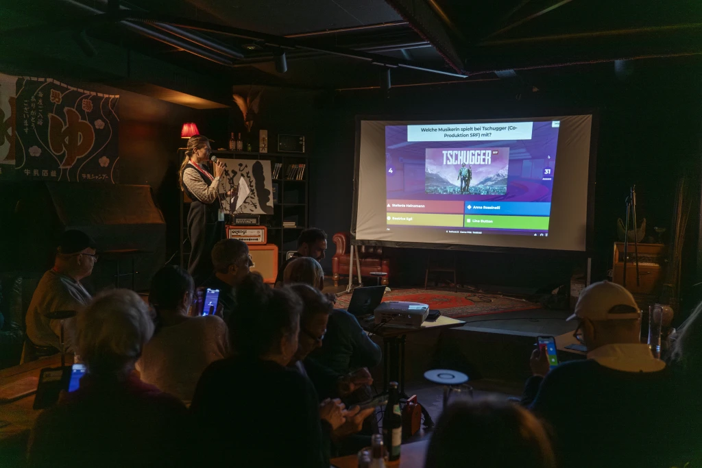 7_SRG Filmquiz im Rahmen der Zuger Filmtage 2025 im Hide╠ün Harlekin ┬® Zuger Filmtage